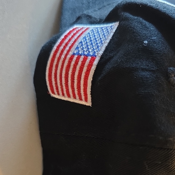 Black Embroidered Cap - Picture 3 of 4